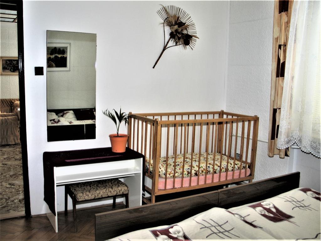 Apartmán Milena Jicin Exterior foto